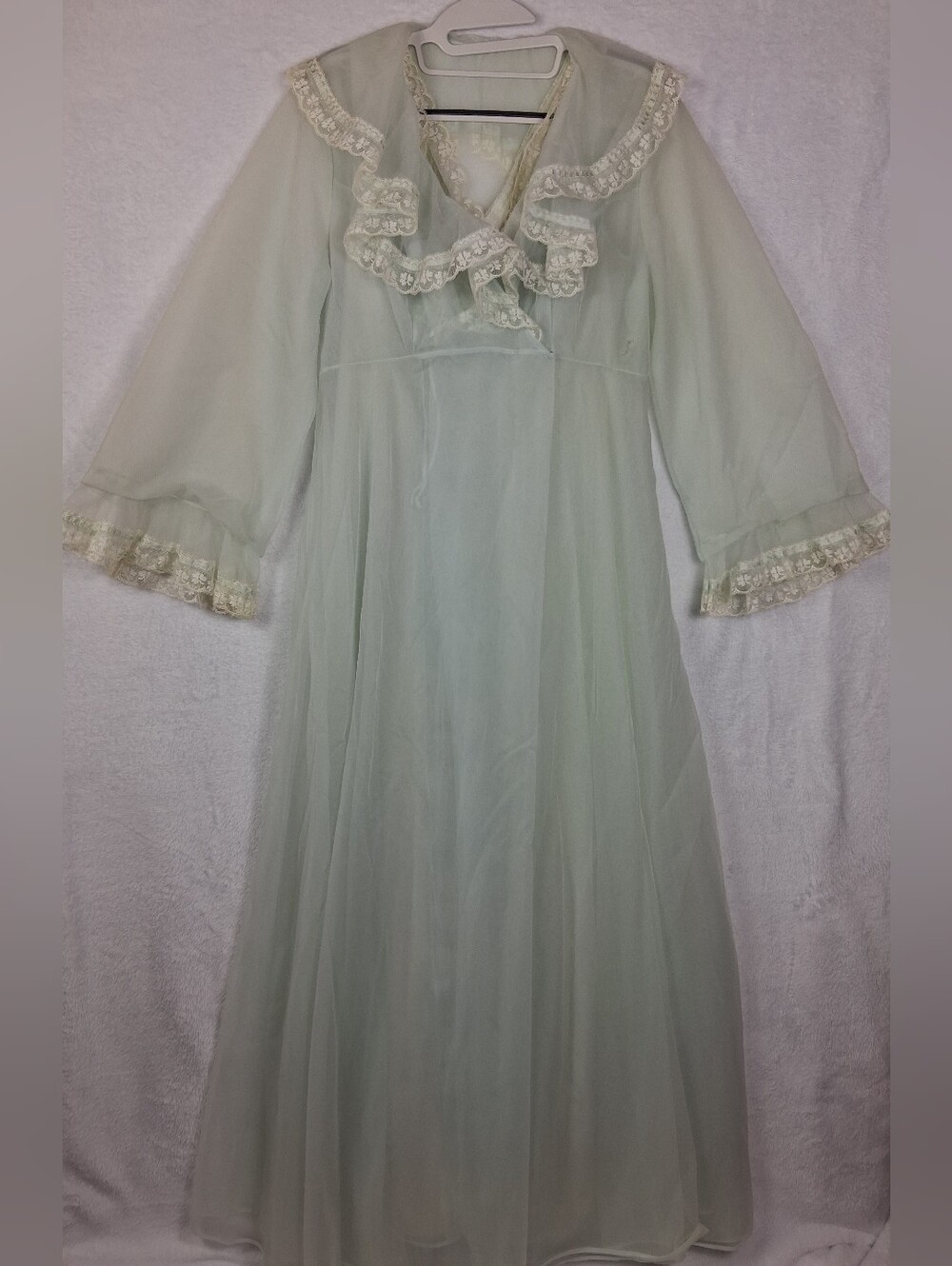 VTG Shadowline 2-Piece Long Romantic Lace Double Chiffon Peignoir Set